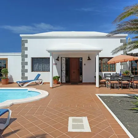 Willa Playa Blanca Sleeps 8 Pool Wifi T334676 Playa Blanca (Lanzarote)